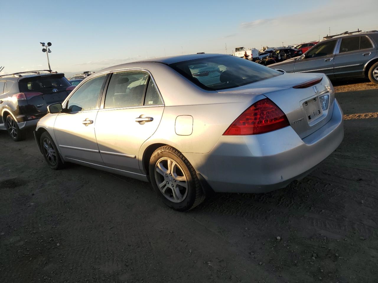 Image 2 of 2007 HONDA ACCORD SE 2007 with VIN 1HGCM56337A144289
