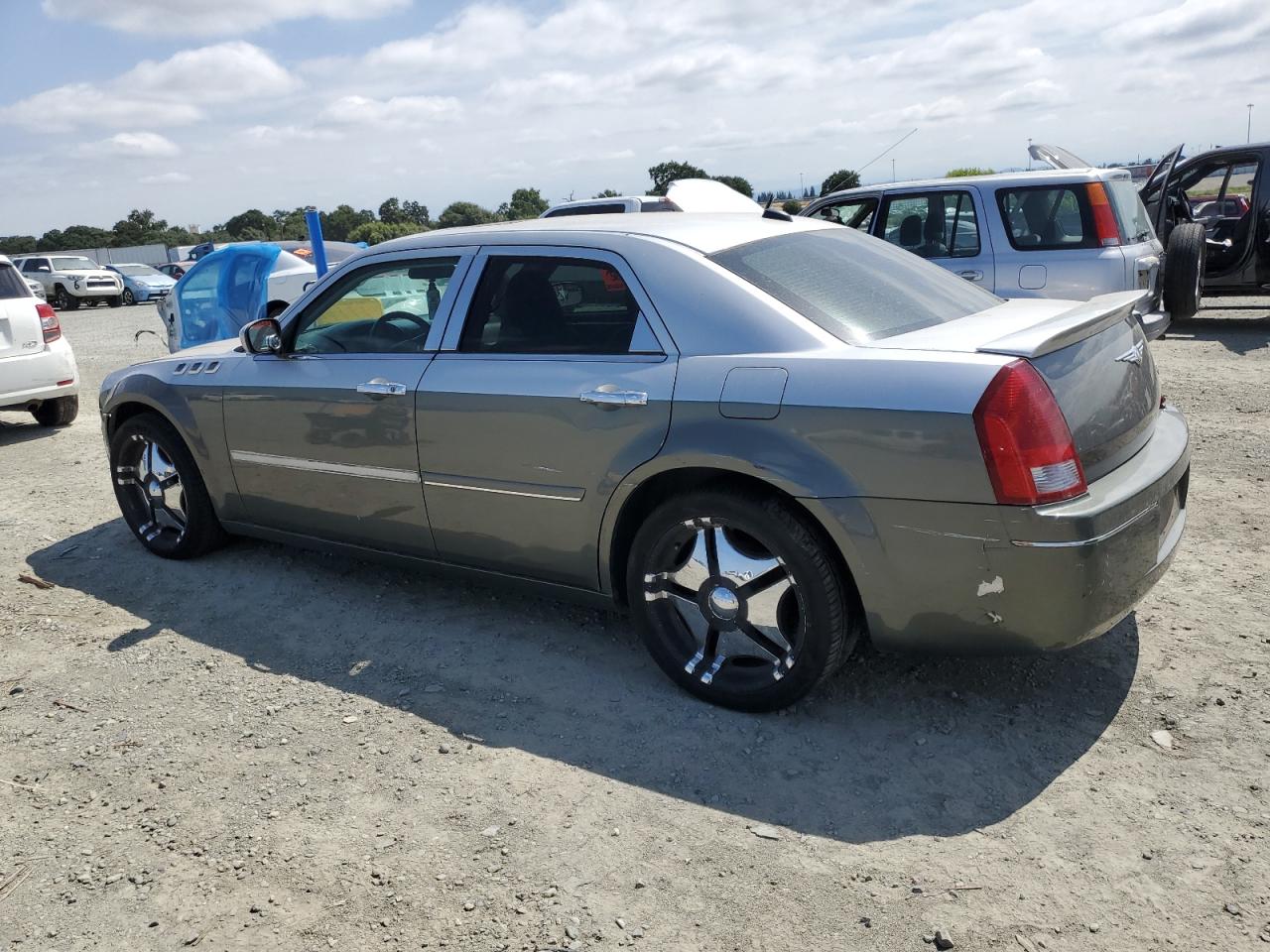Изображение 2 2005 CHRYSLER 300 TOURING 2005 с VIN 2C3AA53G65H131383
