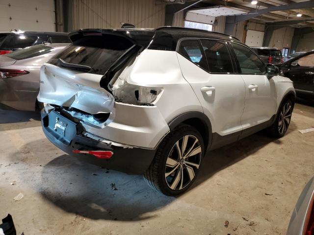 Image 3 of 2022 VOLVO XC40 P8 RECHARGE PLUS 2022 with VIN YV4ED3UR2N2703368