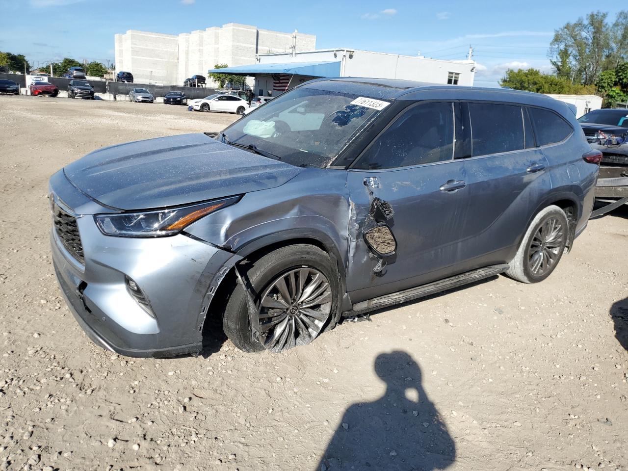 Изображение 2021 TOYOTA HIGHLANDER PLATINUM 2021