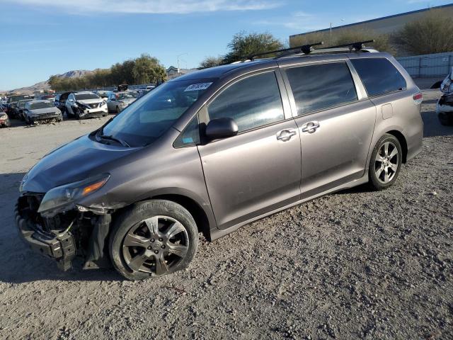 Obraz 1 z 2017 TOYOTA SIENNA SE 2017 z VIN 5TDXZ3DC6HS774997