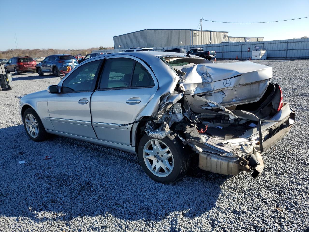 Obraz 2 z 2004 MERCEDES-BENZ E 320 2004 z VIN WDBUF65J64A518715