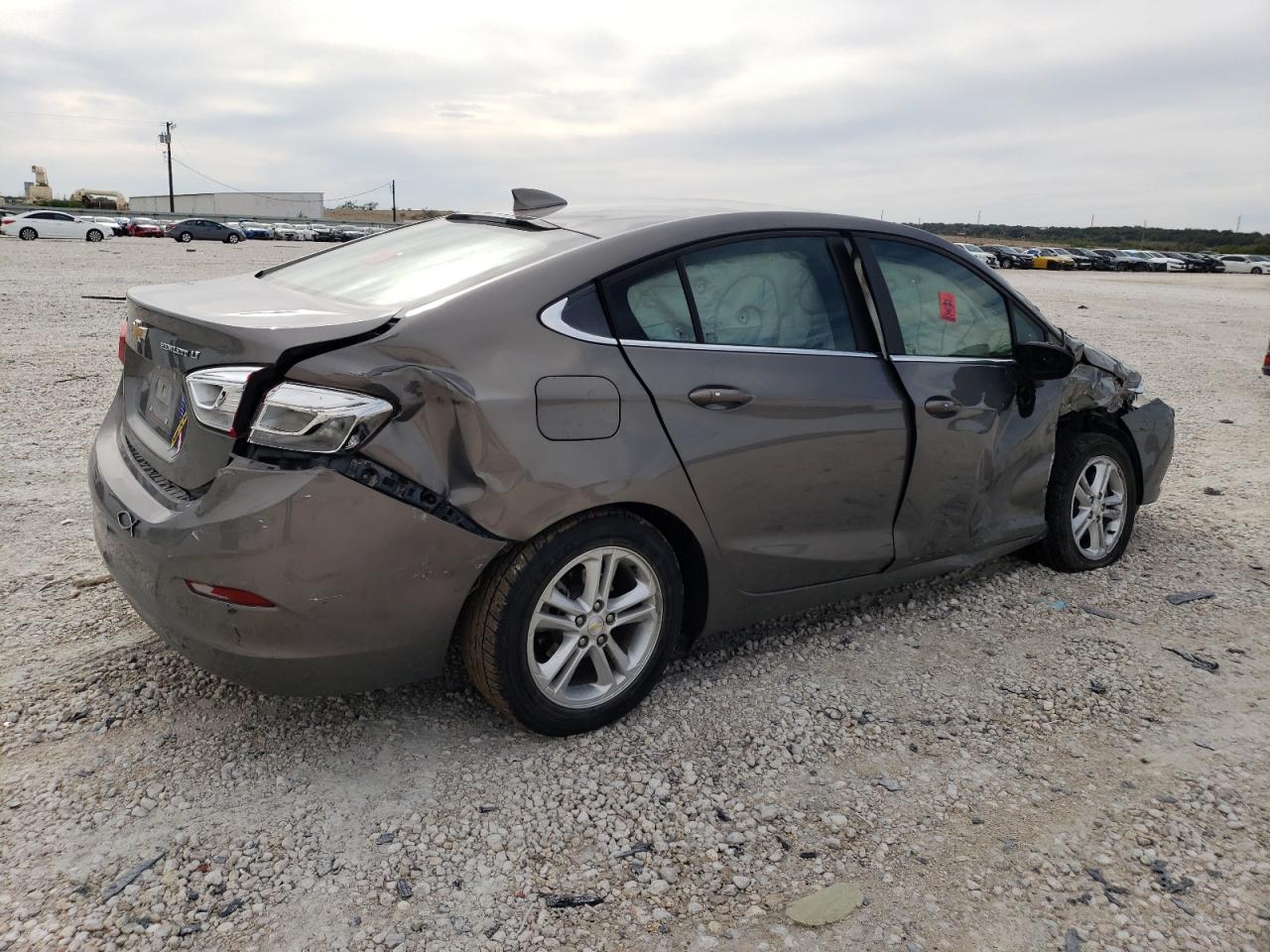 Изображение 3 2018 CHEVROLET CRUZE LT 2018 с VIN 1G1BE5SMXJ7175459