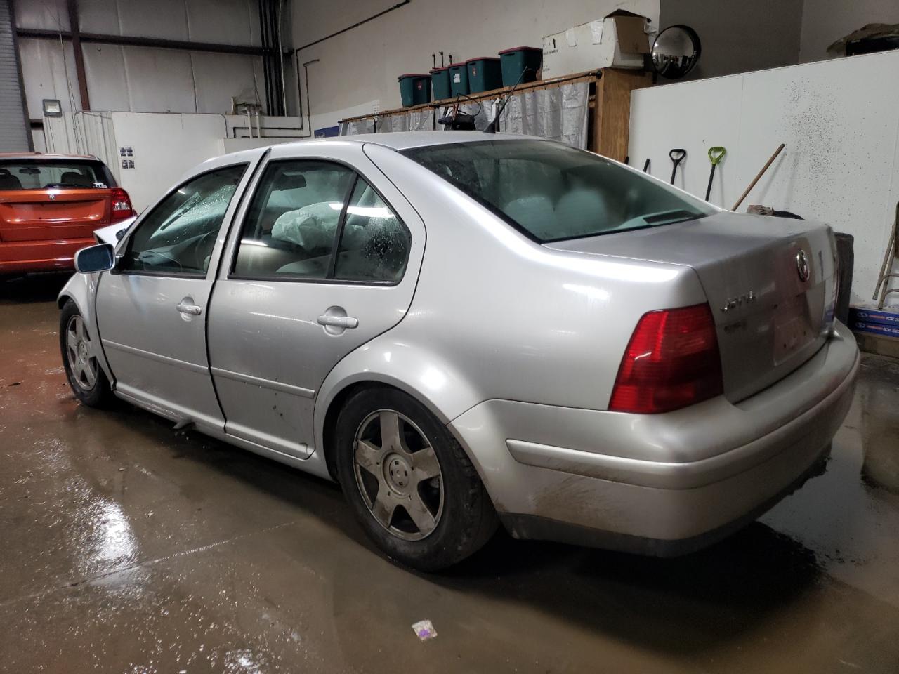 Image 2 of 2000 VOLKSWAGEN JETTA GLS 2000 with VIN 3VWSD29M5YM180127