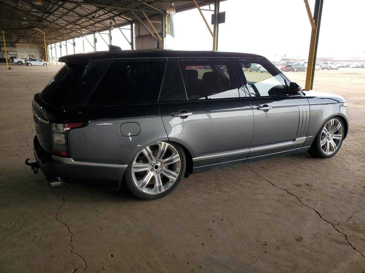 Image 3 of 2017 LAND ROVER RANGE ROVER SV AUTOBIOGRAPHY 2017 with VIN SALGW3FEXHA334777