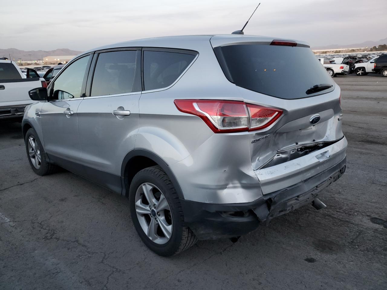 Image 2 of 2013 FORD ESCAPE SE 2013 with VIN 1FMCU0GX0DUD92511