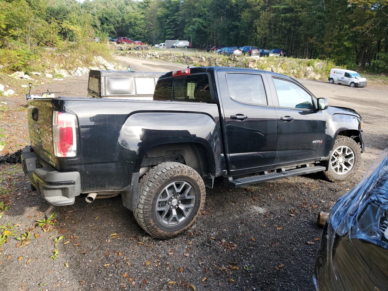 Obraz 3 z 2022 GMC CANYON AT4 2022 z VIN 1GTG6FEN5N1306777