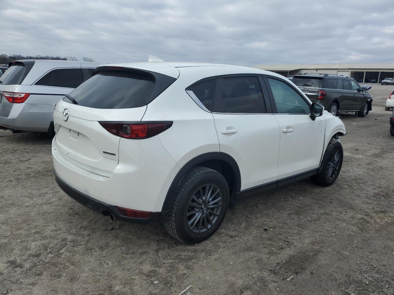 Image 3 of 2021 MAZDA CX-5 TOURING 2021 with VIN JM3KFACM0M0325160