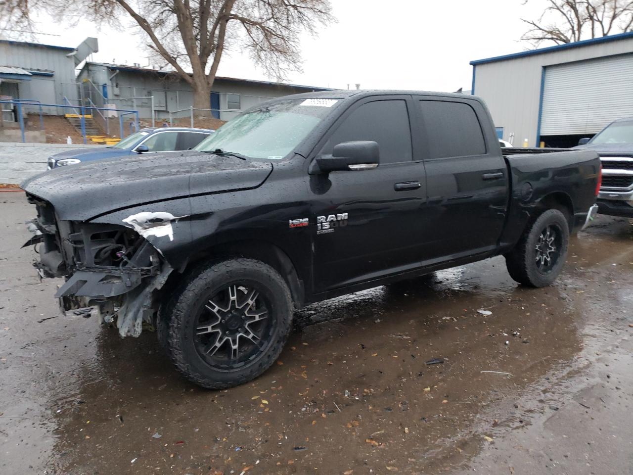 Obraz 1 z 2019 RAM 1500 CLASSIC SLT 2019 z VIN 1C6RR7LTXKS632353