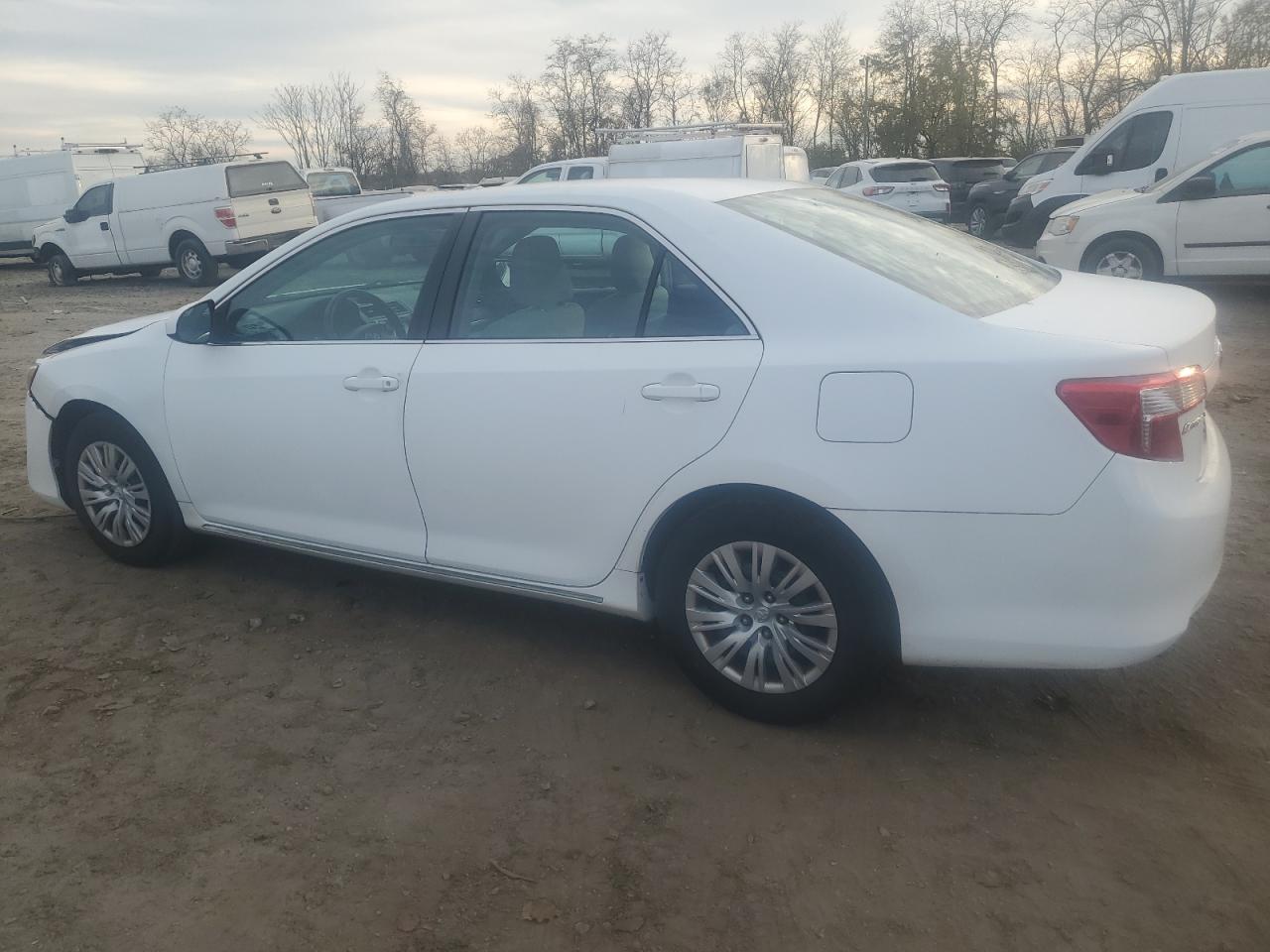 Obraz 2 z 2013 TOYOTA CAMRY L 2013 z VIN 4T4BF1FK2DR312195