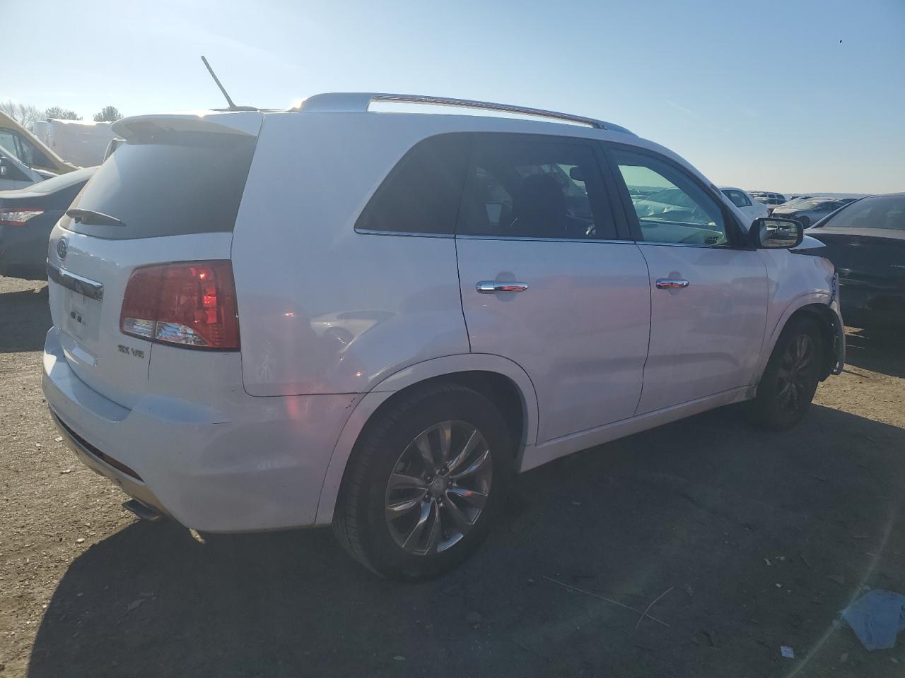 Image 3 of 2011 KIA SORENTO SX 2011 with VIN 5XYKW4A23BG104378