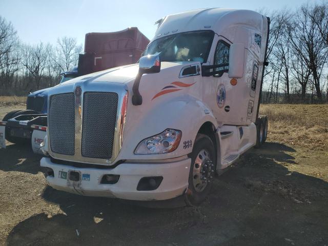 Image 2 of 2022 KENWORTH CONSTRUCTION T680 2022 with VIN 1XKYD49X5NJ473414