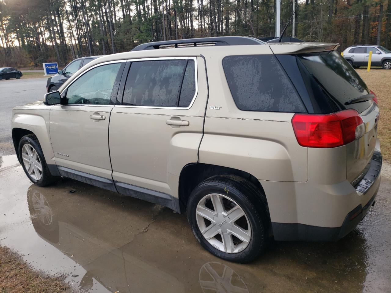 Image 2 of 2012 GMC TERRAIN SLT 2012 with VIN 2GKALUEK1C6252899