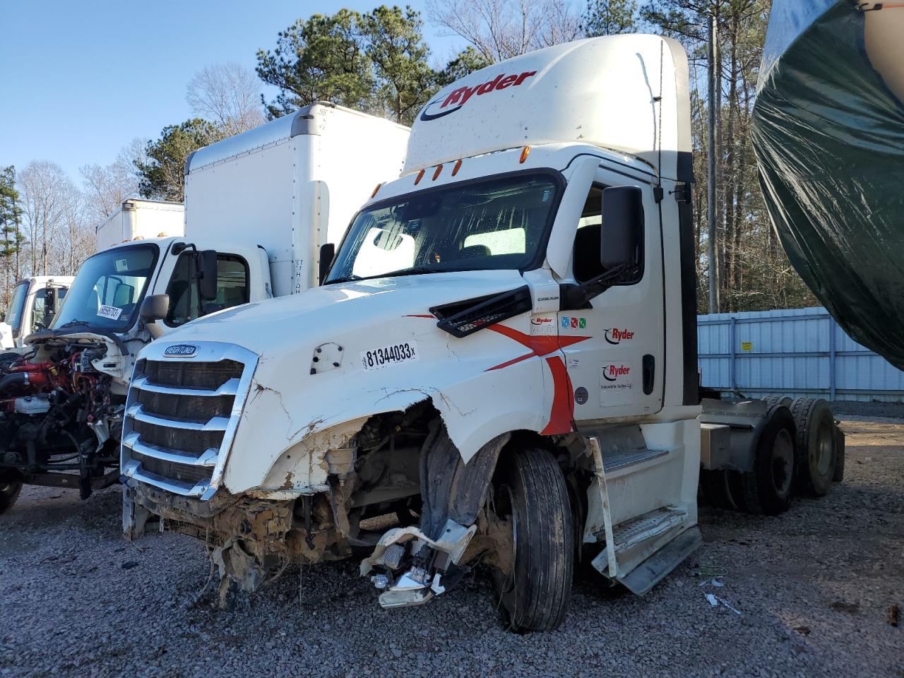 Image 2 of 2021 FREIGHTLINER CASCADIA 126  2021 with VIN 3AKJHLDR2MSMT4302