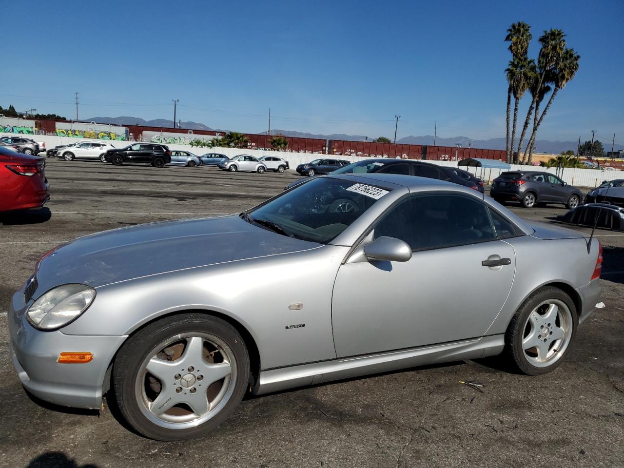 Obraz 1 z 1999 MERCEDES-BENZ SLK 230 KOMPRESSOR 1999 z VIN WDBKK47F2XF133532
