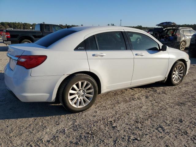 Изображение 3 2013 CHRYSLER 200 LX 2013 с VIN 1C3CCBAB0DN561165