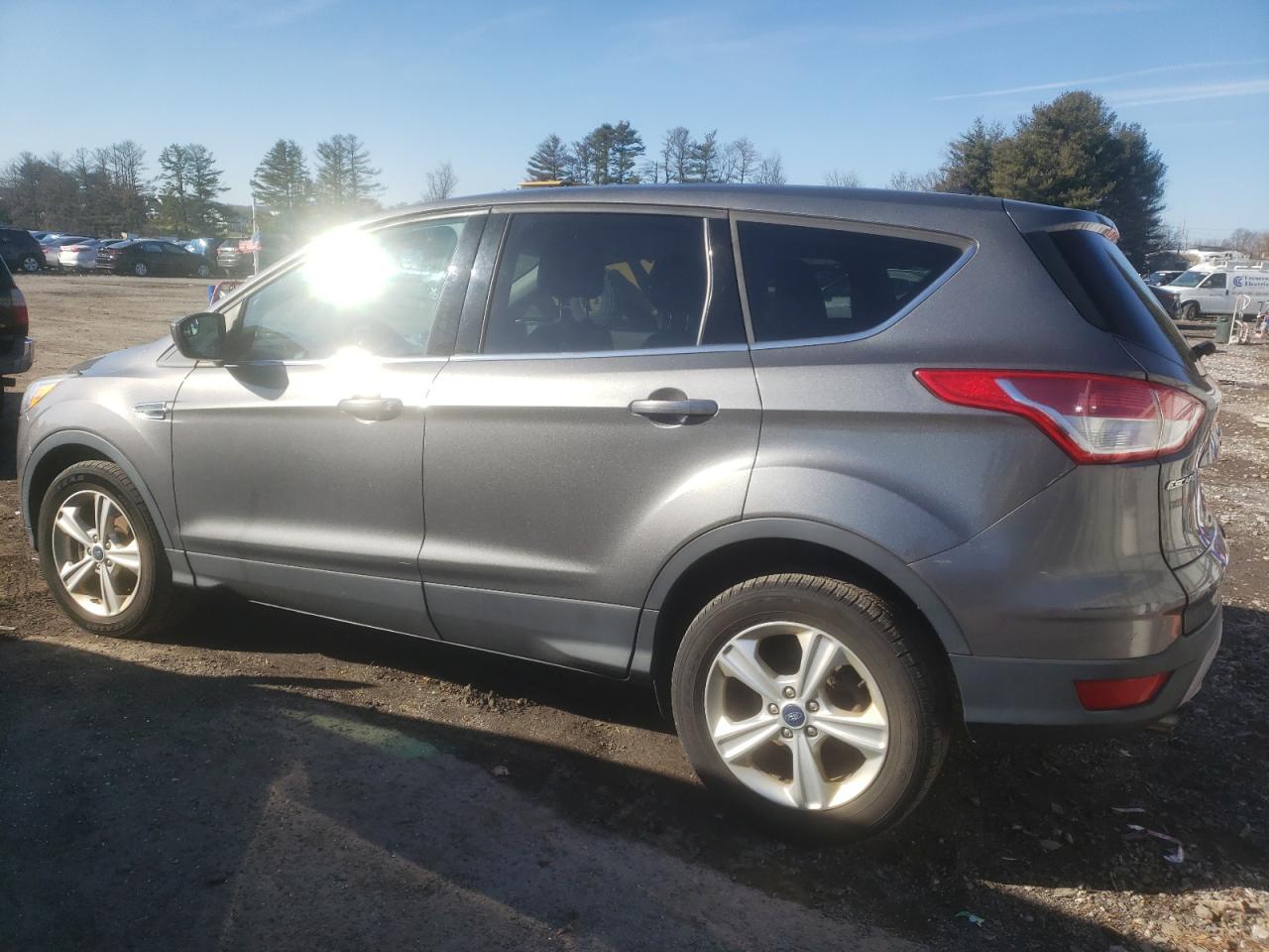 Image 2 of 2014 FORD ESCAPE SE 2014 with VIN 1FMCU9GXXEUA02147