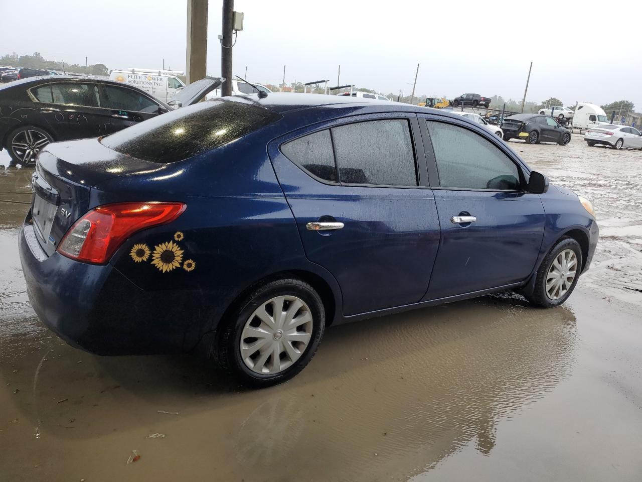 Obraz 3 z 2012 NISSAN VERSA S 2012 z VIN 3N1CN7AP0CL885863