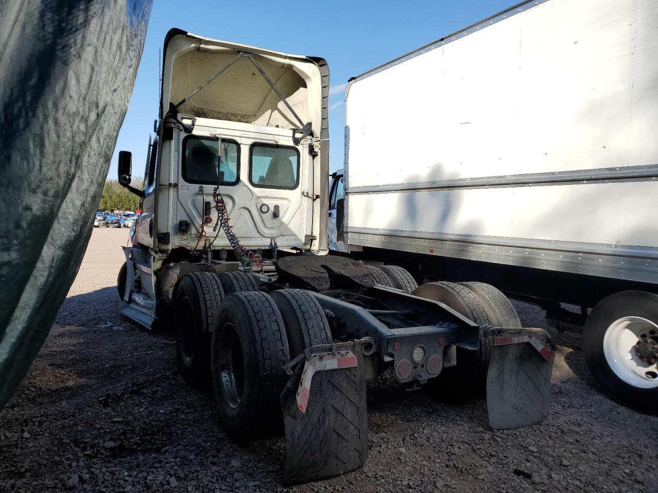 Image 3 of 2021 FREIGHTLINER CASCADIA 126  2021 with VIN 3AKJHLDR2MSMT4302