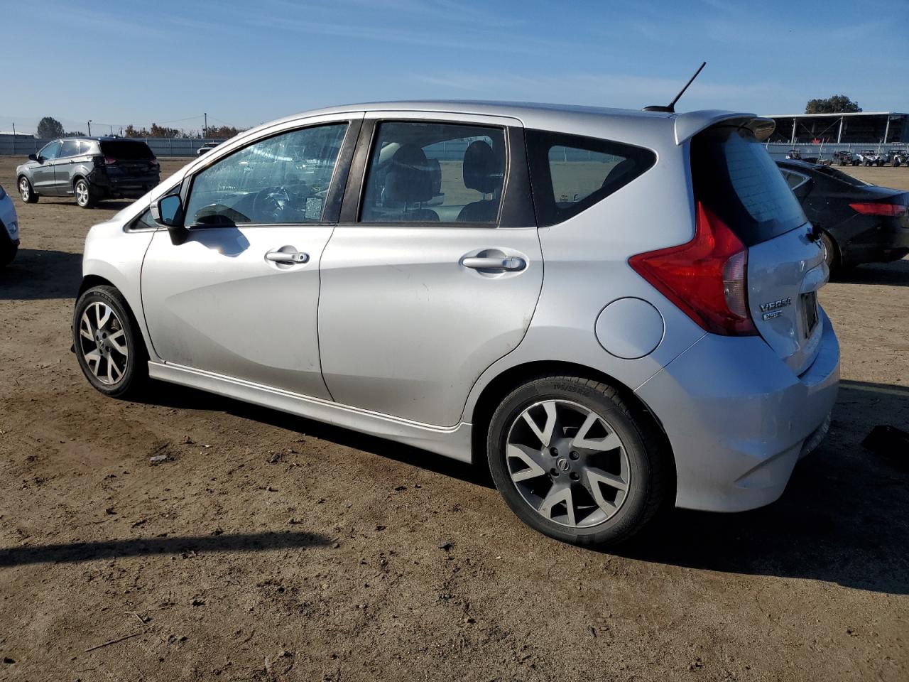 Obraz 2 z 2016 NISSAN VERSA NOTE S 2016 z VIN 3N1CE2CP3GL410018