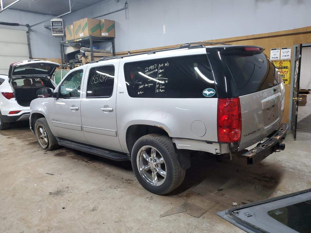Obraz 2 z 2013 GMC YUKON XL K1500 SLT 2013 z VIN 1GKS2KE72DR284869