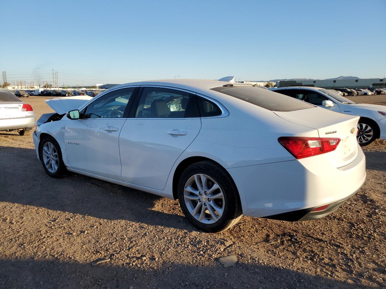Obraz 2 z 2018 CHEVROLET MALIBU LT 2018 z VIN 1G1ZD5ST9JF267340