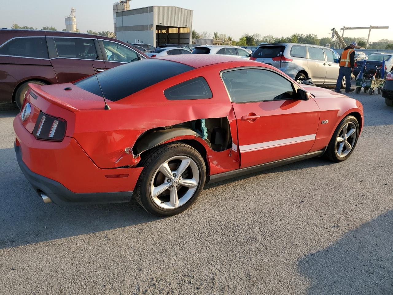 Image 3 of 2011 FORD MUSTANG GT 2011 with VIN 1ZVBP8CF9B5135368