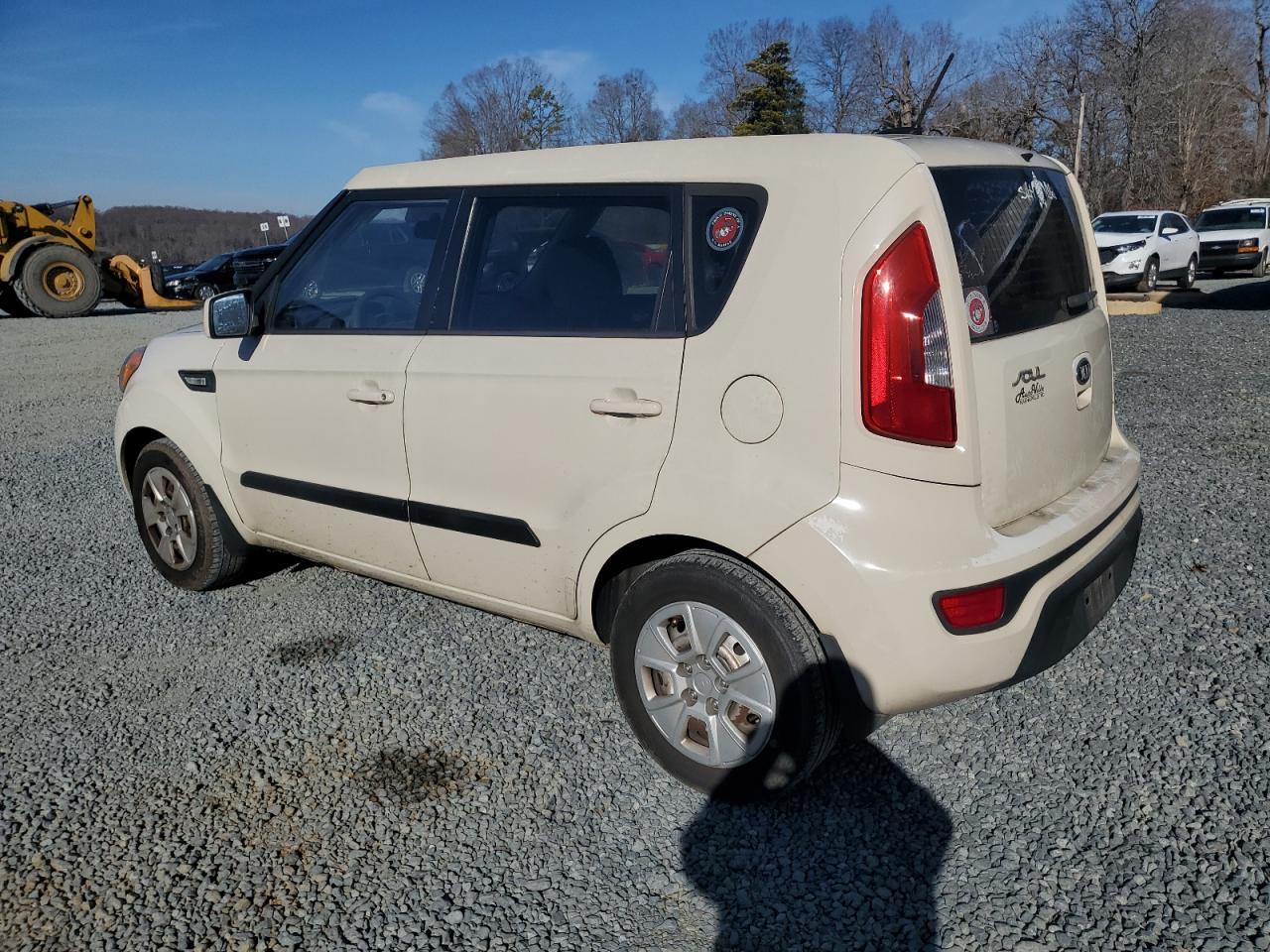 Изображение 2 2013 KIA SOUL  2013 с VIN KNDJT2A52D7482744