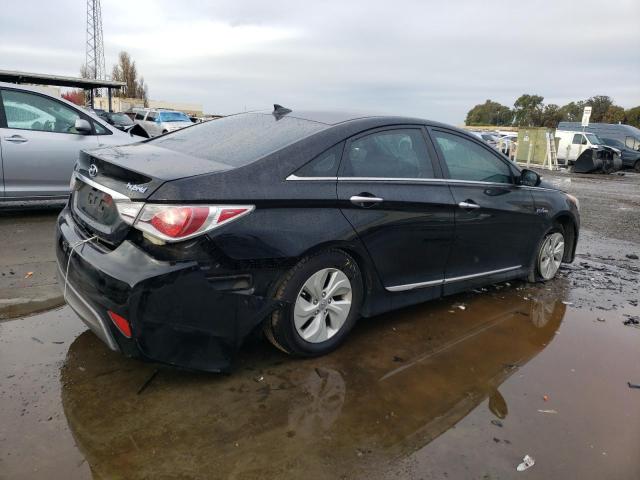 Image 3 of 2013 HYUNDAI SONATA HYBRID 2013 with VIN KMHEC4A44DA095972