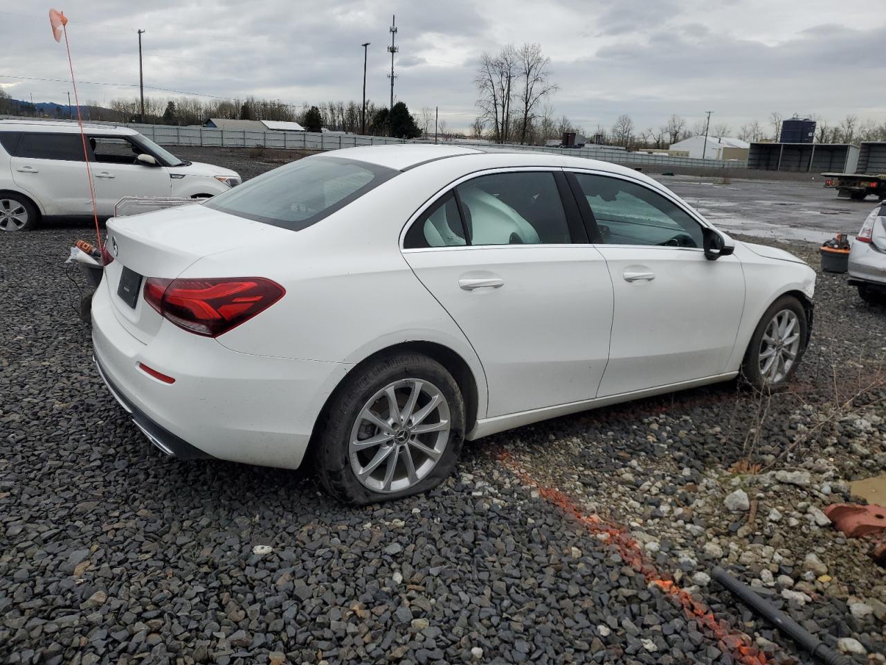 Изображение 3 2021 MERCEDES-BENZ A 220 2021 с VIN W1K3G4EB6MJ310198