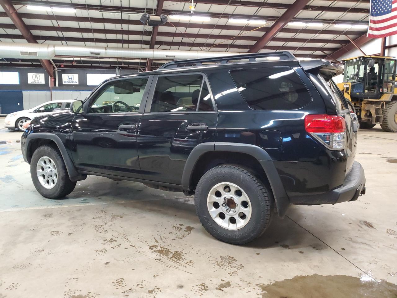 Изображение 2 2013 TOYOTA 4RUNNER SR5 2013 с VIN JTEBU5JR3D5133315