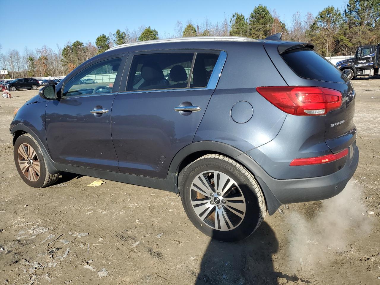 Image 2 of 2014 KIA SPORTAGE EX 2014 with VIN KNDPC3ACXE7555911
