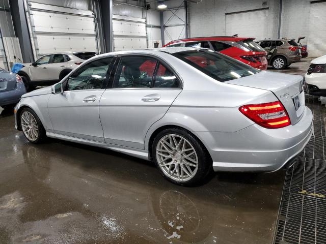 Изображение 2 2012 MERCEDES-BENZ C 300 4MATIC 2012 с VIN WDDGF8BB4CF917895
