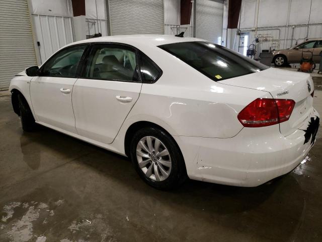 Изображение 2 2015 VOLKSWAGEN PASSAT S 2015 с VIN 1VWAS7A38FC055624