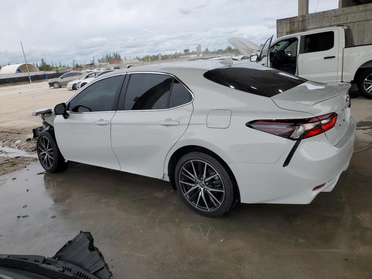 Изображение 2 2023 TOYOTA CAMRY SE NIGHT SHADE 2023 с VIN 4T1G11AK9PU127281