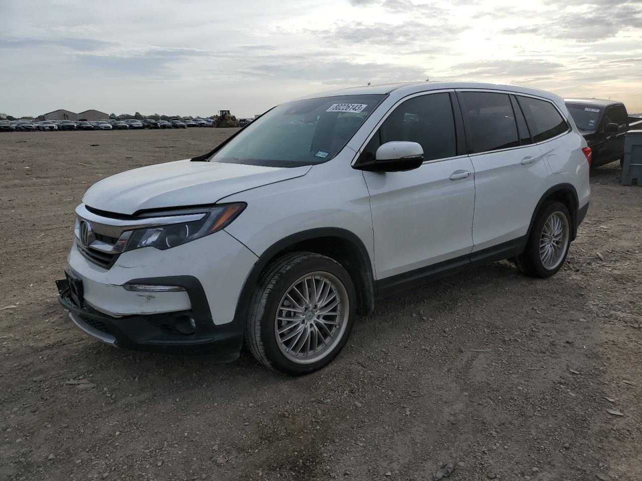 Image 1 of 2022 HONDA PILOT EXL 2022 with VIN 5FNYF5H51NB012133