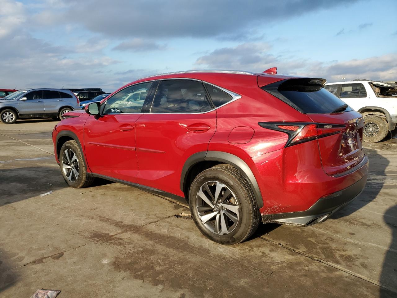 Изображение 2 2018 LEXUS NX 300 BASE 2018 с VIN JTJYARBZ4J2090773