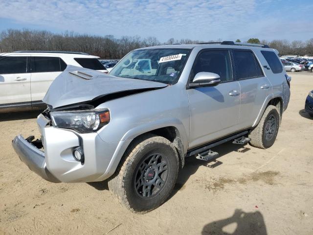 Изображение 1 2018 TOYOTA 4RUNNER SR5/SR5 PREMIUM 2018 с VIN JTEBU5JR2J5554051