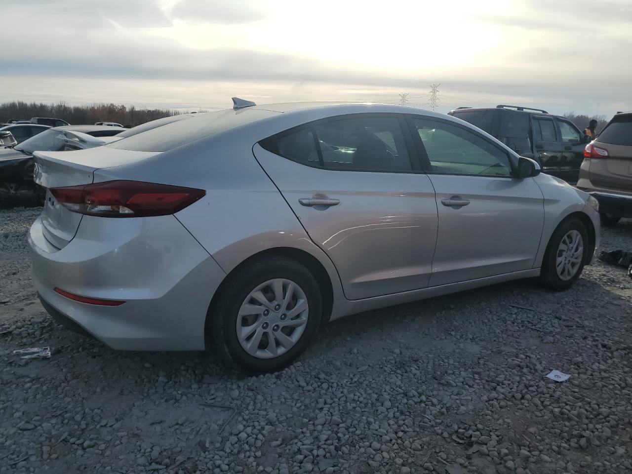 Image 3 of 2017 HYUNDAI ELANTRA SE 2017 with VIN 5NPD74LF9HH161711