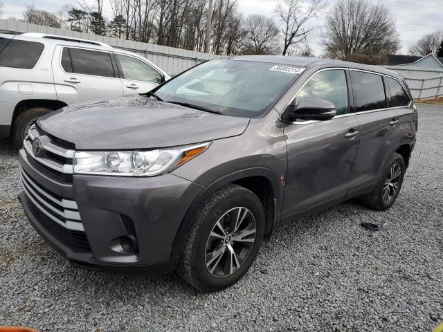 Image 1 of 2019 TOYOTA HIGHLANDER LE 2019 with VIN 5TDBZRFH6KS733816