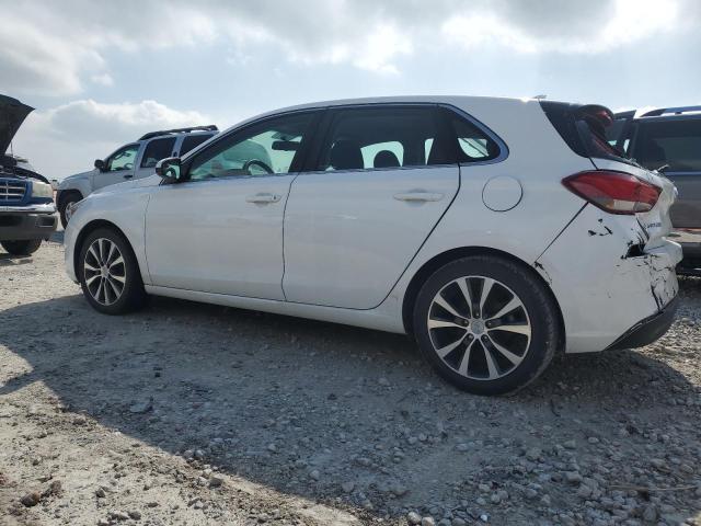 Obraz 2 z 2019 HYUNDAI ELANTRA GT  2019 z VIN KMHH35LE0KU104526