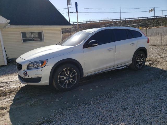 2017 VOLVO V60 CROSS COUNTRY PREMIER 2017 image