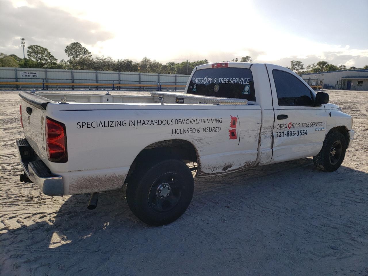 Image 3 of 2008 DODGE RAM 1500 ST 2008 with VIN 1D7HA16N18J185065