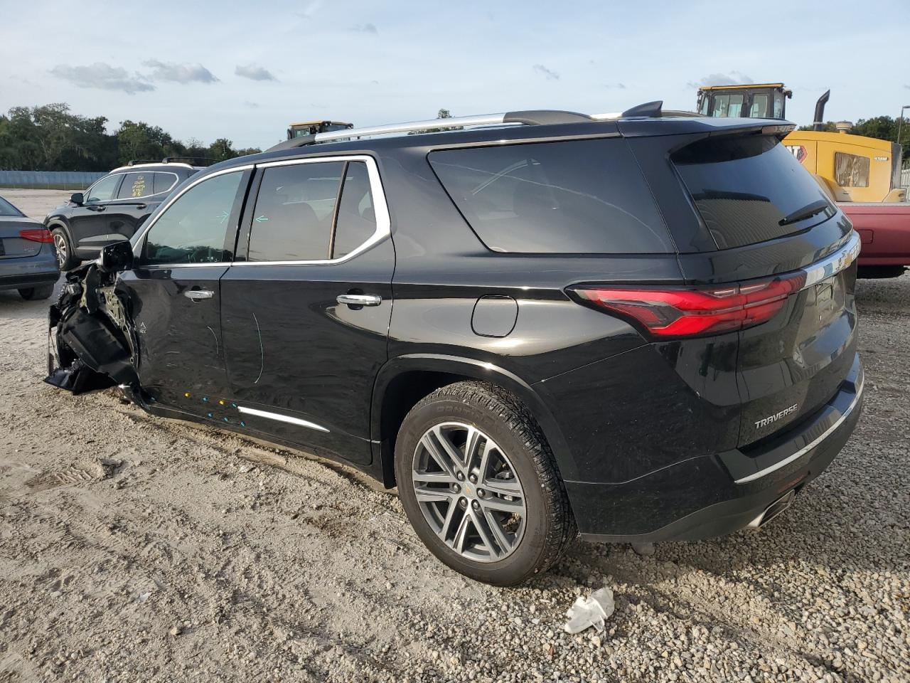 Image 2 of 2023 CHEVROLET TRAVERSE HIGH COUNTRY 2023 with VIN 1GNERNKW2PJ311631