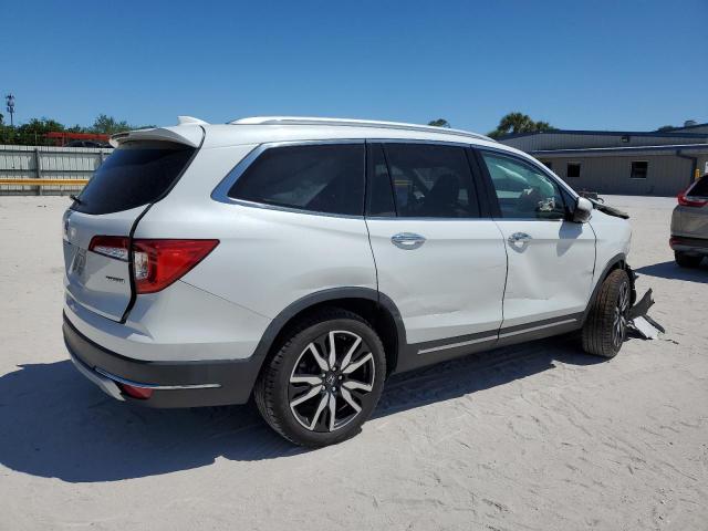 Image 3 of 2020 HONDA PILOT TOURING 2020 with VIN 5FNYF5H62LB021851
