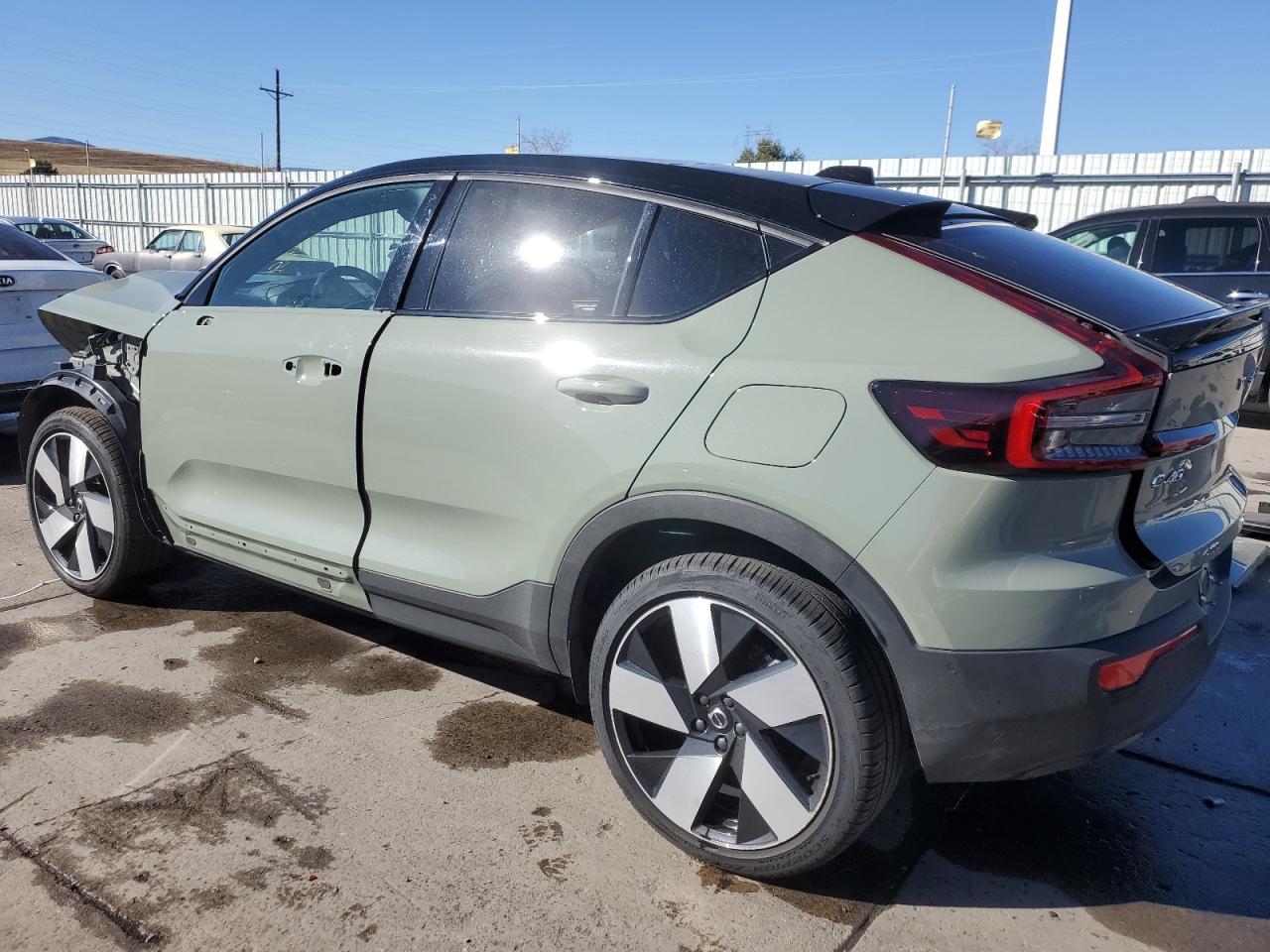Image 2 of 2022 VOLVO C40 P8 RECHARGE ULTIMATE 2022 with VIN YV4ED3GB8N2005846