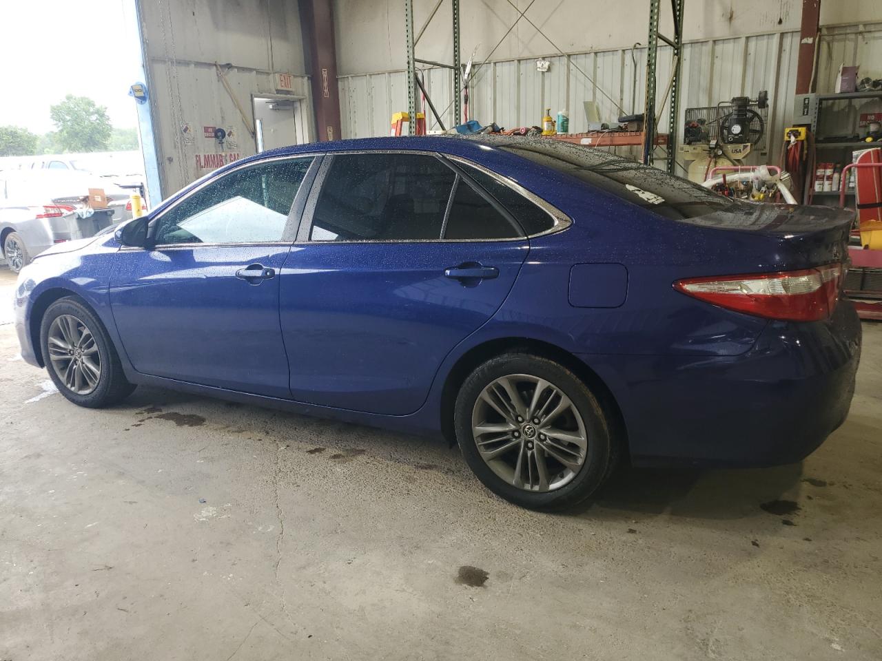 Obraz 2 z 2015 TOYOTA CAMRY LE 2015 z VIN 4T1BF1FK8FU957916