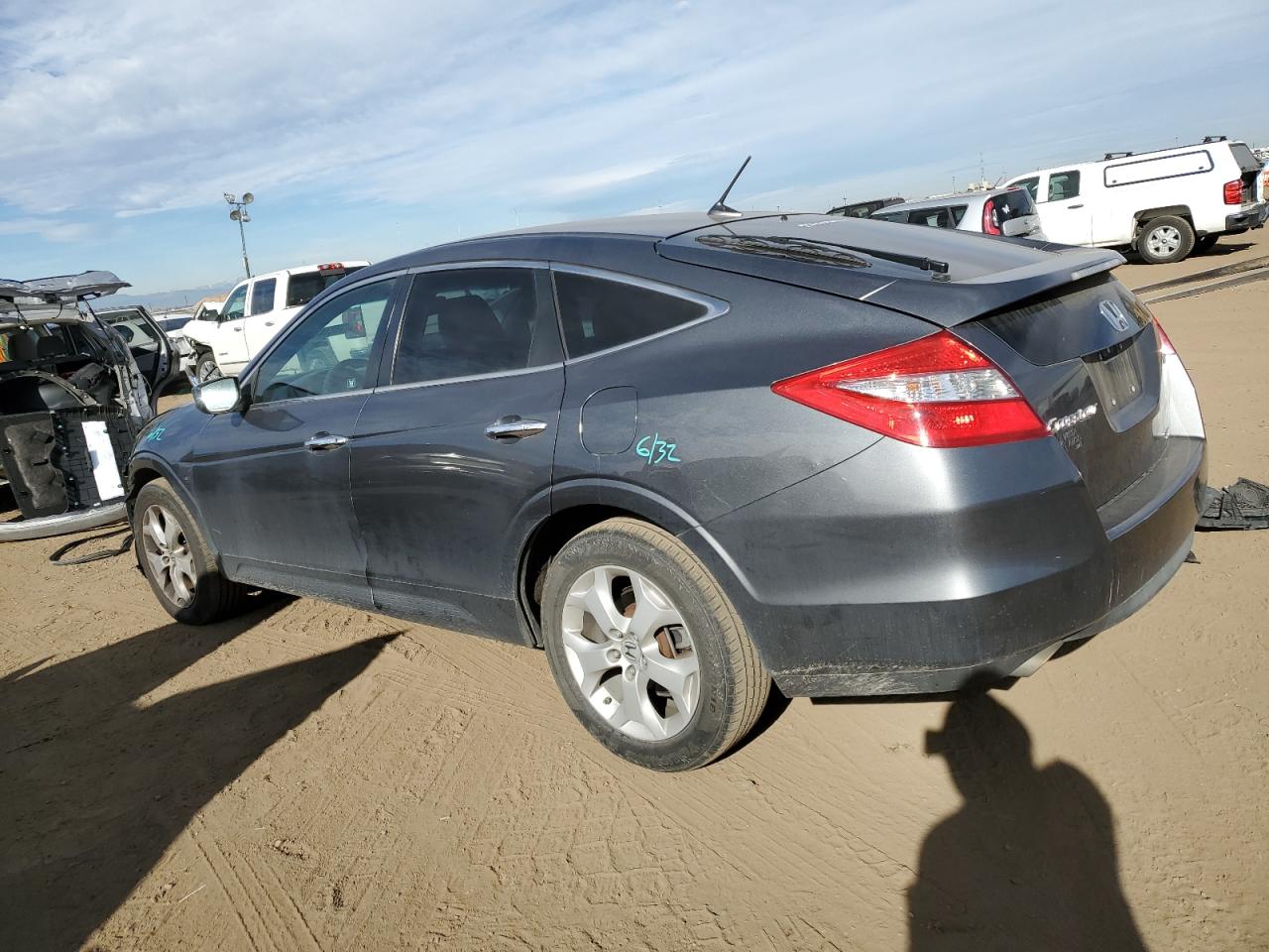Image 2 of 2012 HONDA CROSSTOUR EXL 2012 with VIN 5J6TF2H59CL002110