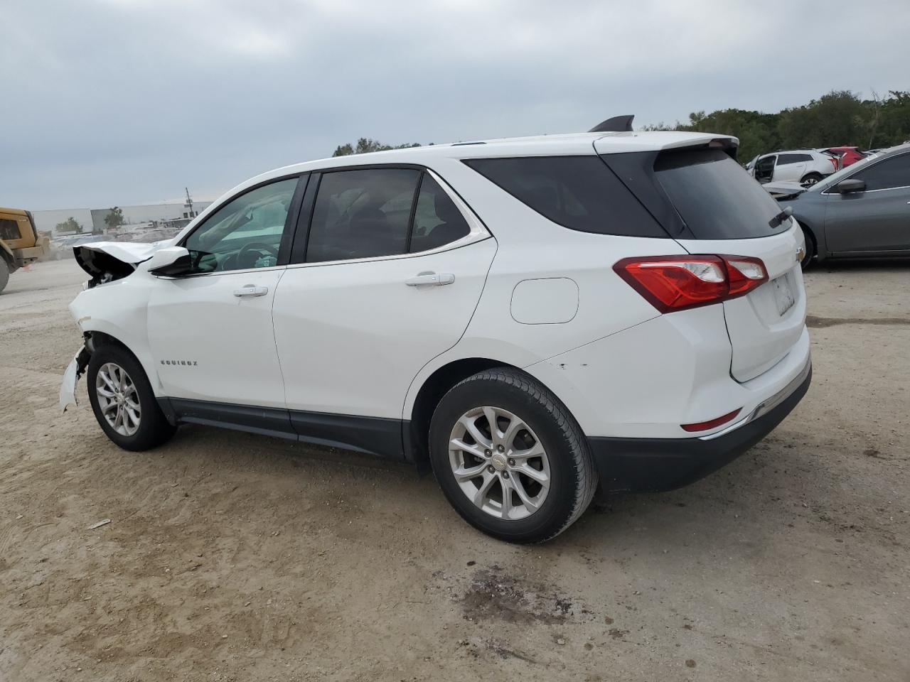 Изображение 2 2018 CHEVROLET EQUINOX LT 2018 с VIN 3GNAXJEV2JS573171