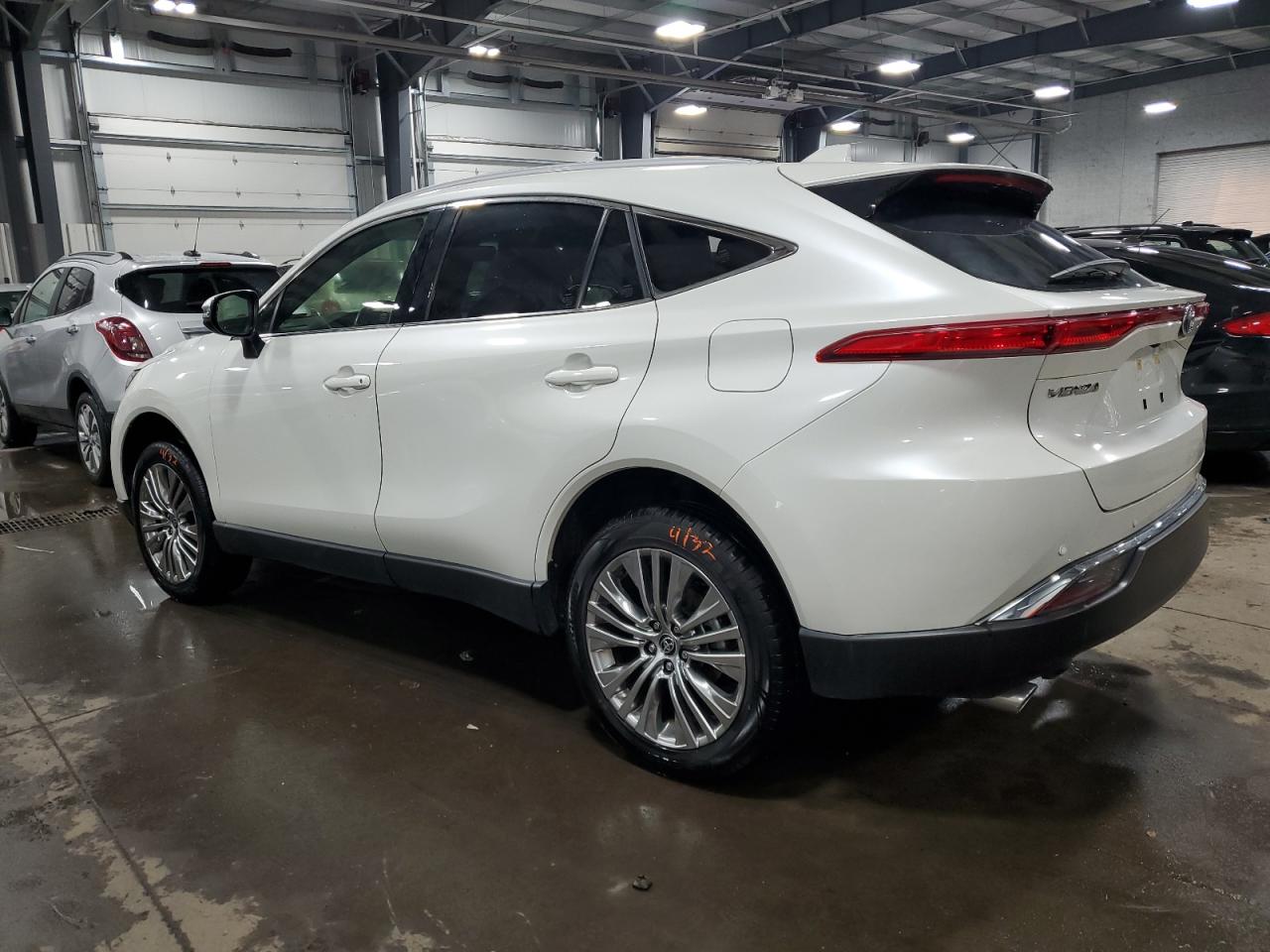Obraz 2 z 2022 TOYOTA VENZA LE 2022 z VIN JTEAAAAH5NJ091744